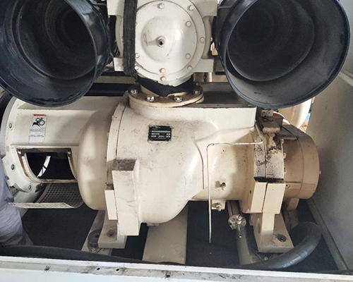 登?？諌簷C(jī)主機(jī)機(jī)頭大修